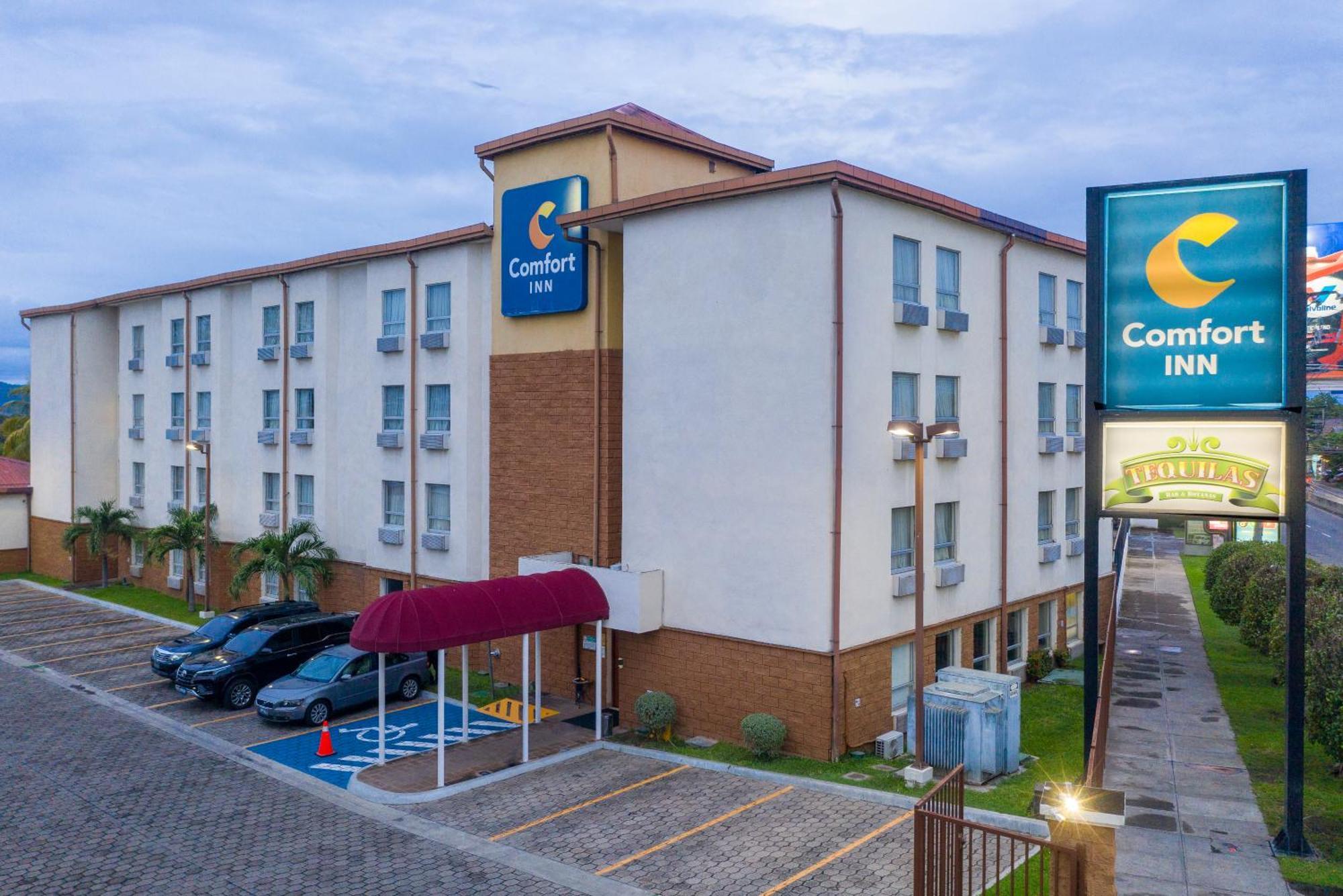 Comfort Inn Real San Miguel Exterior photo